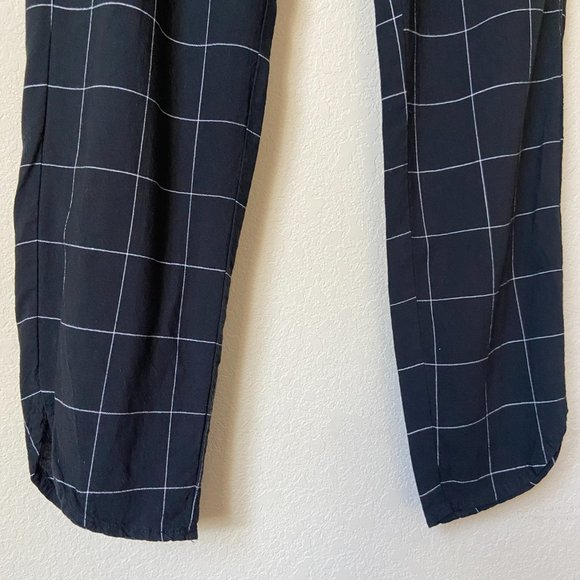 Marine Layer Allison Pant in Black Windowpane Contemporary Minimalist - Picture 4 of 11